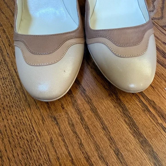 Prada Women's Beige and Cream Leather Heels size 37 - Picture 11 of 12